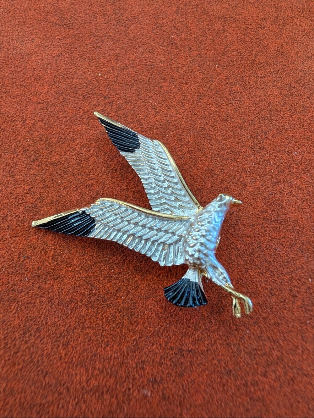 Black & White On Gold Tone Painted Metal Bird Pin Brooch Pendant NEW